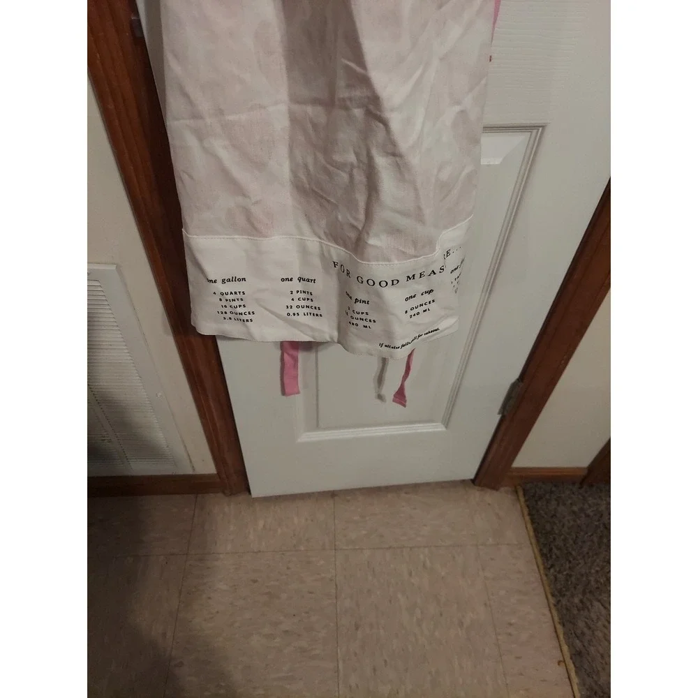 Kate‎ Spade Pink and Red Hearts Valentine's Apron 33